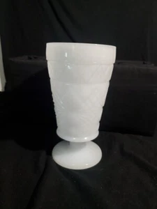 VINTAGE HAZEL ATLAS MILK GLASS FOOTED TUMBLER- GOTHIC PATTERN - Picture 1 of 7