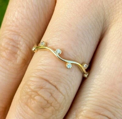 14k Yellow Gold Diamond Pain Wavy Ring Elegant Diamond Anniversary Ring Gift - Image 1 of 4