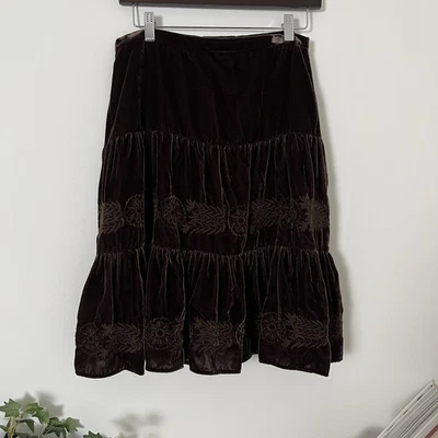 BCBG MaxAzria Años 90 Marrón Terciopelo En Niveles Falda Midi Bordada Floral Boho Campesina Foto 1 de 4