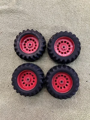 1/16 tractor wheels - Image 1 of 3