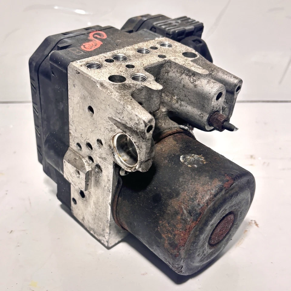 Conjunto de bomba de freno antibloqueo ABS LEXUS RX350 2007-2009 AWD 44540-48250 Foto 1 de 4