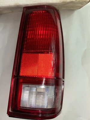 S10 GMC Jimmy Truck Blazer NOS tail light RH 915710 GM New Sonoma S15 Turbo - Image 1 of 4