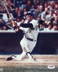 REGGIE JACKSON SIGNED AUTO 8X10 PHOTO PSA/DNA #W73649 **NEW YORK YANKEES** HOF - Picture 1 of 2