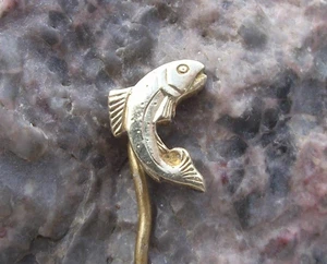 Antique Brown Spotted Trout Fishing Angling Association River Fish Pin Badge - Picture 1 of 4
