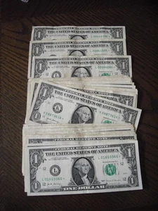 Lot of 36 Rare US Star Note $1 Dollar Bills - Circulated, Series 2017 - Picture 1 of 1