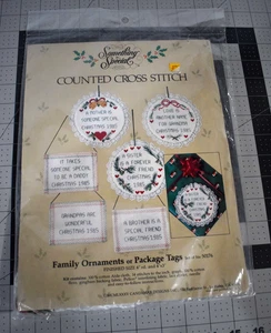 KIT de etiquetas de adornos de punto de cruz algo especial Candamar Design Set NUEVO de colección - Imagen 1 de 10