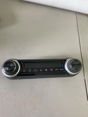 TOYOTA RAV4 XLE 2019-2023 AC CALENTADOR TEMPERATURA CLIMATIZADOR PANEL OEM Foto 1 de 4