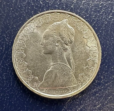 RARE Beautiful 1965 UNC Italy 500 Lire SILVER KM 98 - Image 1 of 2