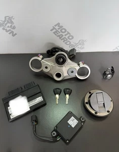 Juego de cerraduras Triumph Street Triple 675R encendido ECU bloqueo 2 x llaves 2013-2016 OEM - Imagen 1 de 24