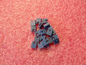 20 x Steckbrücke RM 2,54mm Jumper Adressierstecker Kurzschlussbrücke  - Bild 1 von 2