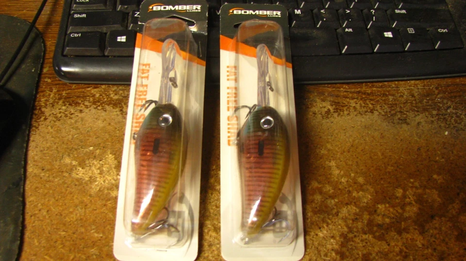 () BOMBER FAT SHAD CRANKBAIT 1OZ BMBD7F522 BLUEGILL BM5222