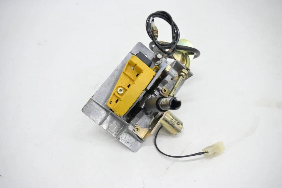 ⭐92-98 Bmw E36 3 Series Automatic Transmission Gear Shifter Lug Magnet Lever Oem - Image 1 of 4