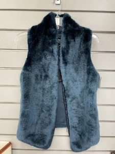 New Tart Collections Faux Fur Vest Women's Size XS Pretty Color - Picture 1 of 3