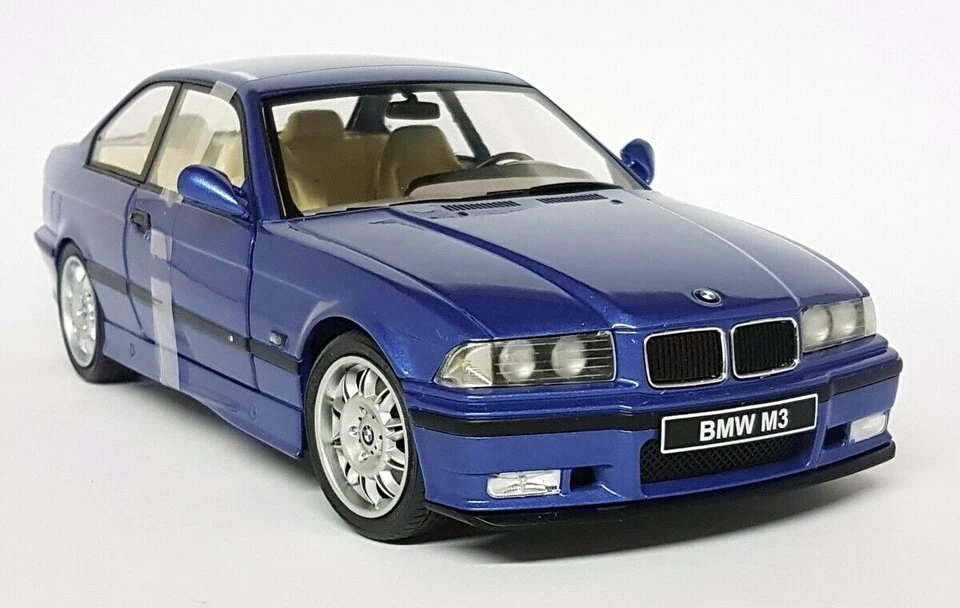Solido BMW E36 M3 1990 1:18 Voiture Miniature - Bleu Estoril (S1803901)
