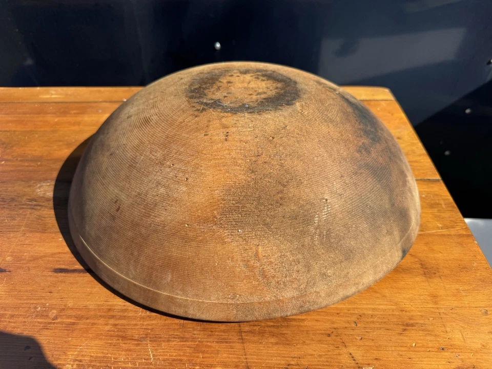 ANTIQUE LARGE 15 INCHES PRIMITIVE WOOD BOWL DOUGH - Image 1 of 4
