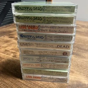 Grateful Dead Cassettes 10 Tapes Live - Picture 1 of 6