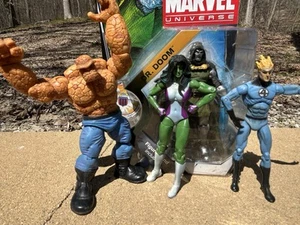 Marvel Universe Series 3 Dr. Doom New & She Hulk 3.75" - Picture 1 of 7