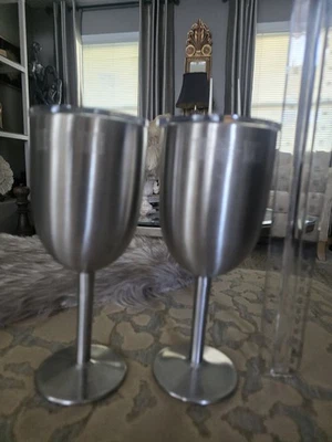 2 copas de vino aisladas de acero inoxidable True North con tapa a prueba de derrames 10 oz  Foto 1 de 4