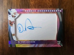 2023 Panini Illusions - Rookie Endorsements De'Von Achane #RE-DAE /334 (AU, RC) - Picture 1 of 4