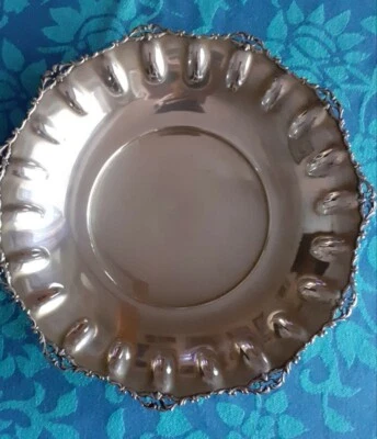 ANTICO PIATTO - VASSOIO -  ARGENTO 800/1000 mis . diametro 27 cm. 306 gr.  - Immagine 1 di 4