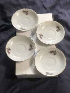 4er Set Untertassen - Vintage - unbeschriftet - Rosenknospen Muster - Bild 1 von 6