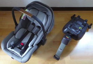 Babyschale NUNA ARRA mit Basis, Neugeboreneneinlage und Verdeck - neuwertig - Bild 1 von 5