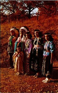 Carte postale ancienne amérindiens sac et renards indiens en costumes Tama Iowa - Photo 1/4