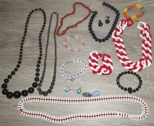 Vintage BEADED WEARABLE MIXED LOT OF COSTUME FASHION Jewelry Women's Necklaces 2 - Picture 1 of 7