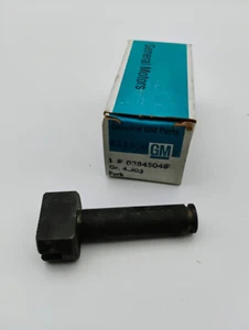 Chevrolet 1948-64 GM 3845048 3-Speed Trans 2/3rd Gear Shift Fork NOS Made in USA - Picture 1 of 4