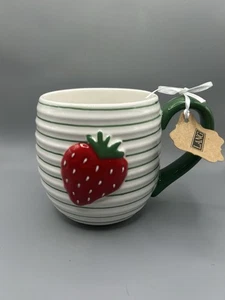 LANG handbemalter Erdbeere Kaffeebecher mit Streifen NEU - Bild 1 von 7