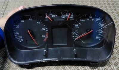 Volkswagen Golf & Jetta 2000 2001 1J0920900J cuadro de instrumentos indicadores Foto 1 de 4