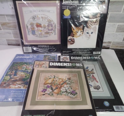 Kits de punto de cruz de colección gatos pájaros música floral varios Lote de 5 kits divertidos sin usar Foto 1 de 4