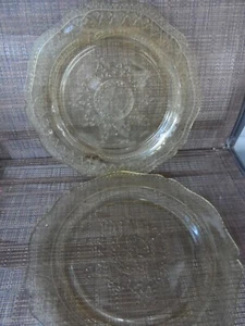 2 Federal Glass Patrician Spoke Yellow Amber Depression Era 10.5" Dinner Plates - Picture 1 of 2