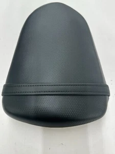 2007-2008 SUZUKI GSXR 1000 AFTERMARKET PASSENGER SEAT ASSEMBLY NO BRACKET-USED - Picture 1 of 3