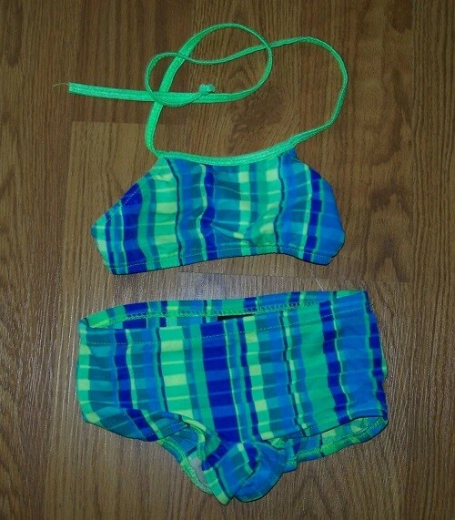 Lindo bikini de 2 piezas a cuadros azul y verde para niña talla S XHILERATION Foto 1 de 1