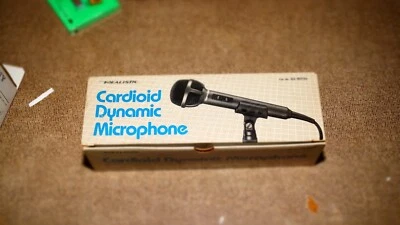 Vintage Realistic Cardioid Dynamic Microphone corded  33-1073a - Image 1 of 3