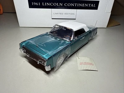 Lincoln Continental Convertible Franklin Mint 1961 (turquesa metálica) Foto 1 de 4