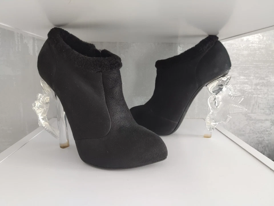 Nina Ricci Sheepskin Fur Ankle Bootie Heels Short Boots Black Suede Shoes 35.5 - Image 1 of 4