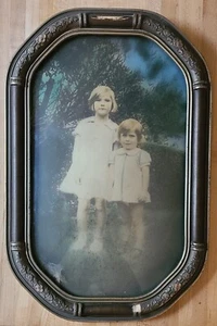 Vintage Lrg Convex Bubble Glass Oval Picture Frame W/ Picture 18 3/4" by 12 3/4" - Picture 1 of 8
