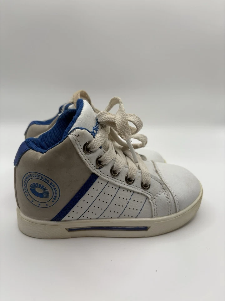 Zapatos Akademiks para niños 9c Foto 1 de 3