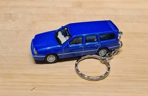 1/72 DIECAST MODEL CAR VOLVO V70 KEYCHAIN KEYRING Gift Pack 🎁 - Picture 1 of 4