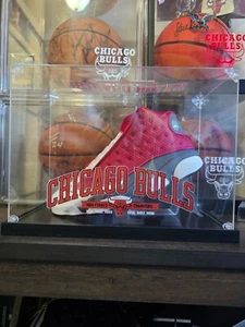 MICHAEL JORDAN #23 SIGNED DOUBLE LOGO CHICAGO BULLS FRAMED/CASE RETRO NIKE SHOE - Picture 1 of 18