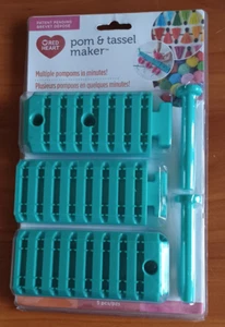 New Red Heart pom & tassel maker - Picture 1 of 1