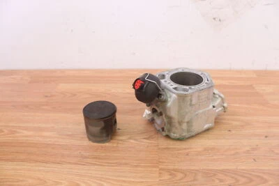 Jarra de cilindro Ski-Doo Summit 800 ZX L o R 2000 con válvula de potencia de pistón de 768 millas  Foto 1 de 4