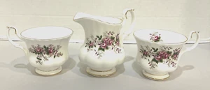 Lotto 3 pezzi Royal Albert rosa lavanda 2 tazze e crema Inghilterra - Foto 1 di 5