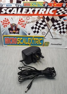 Adaptador de CA Micro Scalextric G8025W 16v Enchufe Reino Unido PreLoved Repuestos Probado Funcionando - Imagen 1 de 18