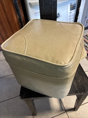 Vtg mcm Mid Century Modern square Cube Vinyl  Hassock Ottoman Footstool stool - Image 1 of 4