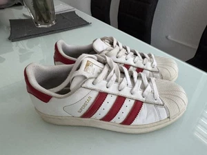 Adidas Superstar, Gr. 39 1/3, Weiß / Rot - Bild 1 von 4