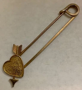 Vintage schlichte goldfarbene Herz Stecknadel - Bild 1 von 3