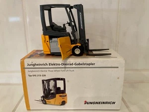 Conrad 2605 Jungheinrich EFG 213-220 Gabelstapler Gabelstapler neuwertig in Box - Bild 1 von 6